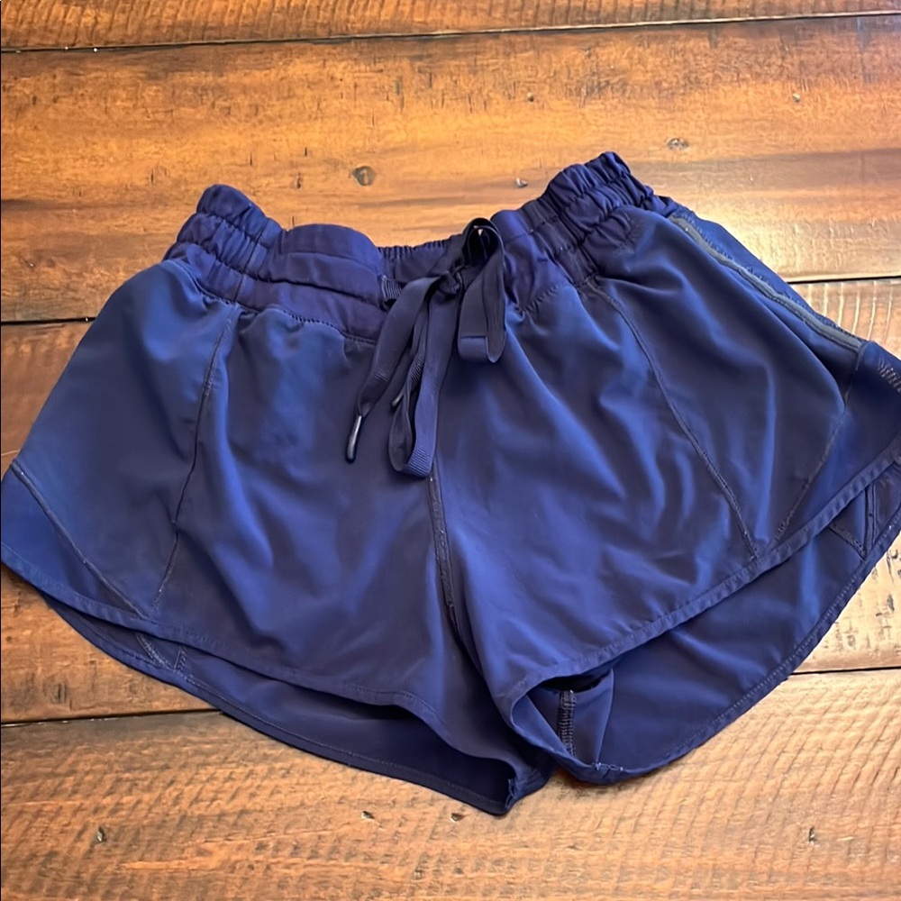 Navy Lululemon 0 Women's Blue Athletic Shorts Cute Bow detail zipper back pocket